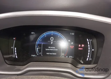 2025 Toyota Corolla Cross Xle z USA, uszkodzony, nr VIN 7MUDAAAG1SV119097